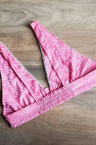 Pink-white-lehariya-broad-straps-cotton-bra