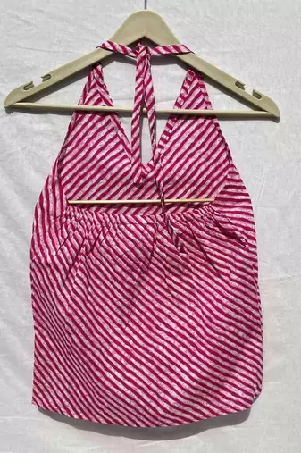 Pink-lehariya-pattern-halter-neck-cotton-top-kj0042