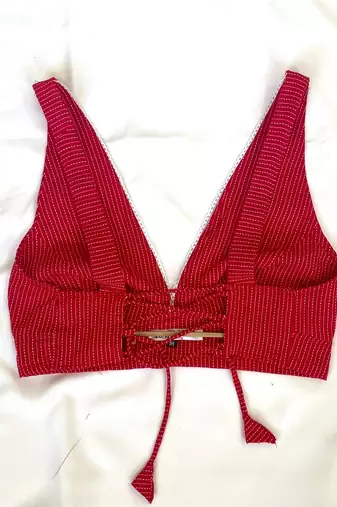 Red-deep-v-neck-cotton-kantha-bra-kj0092