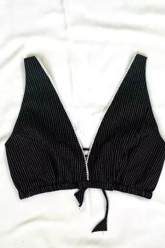 Black-deep-v-neck-cotton-kantha-bra-kj0097