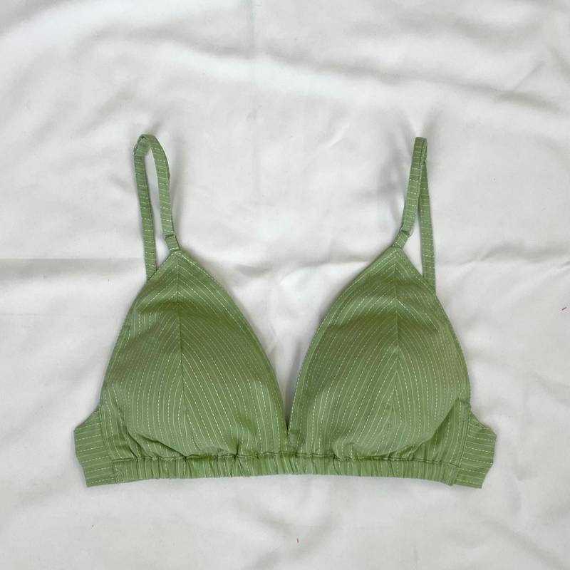 Mint-green-deep-v-neck-cotton-kantha-bra-kj0100