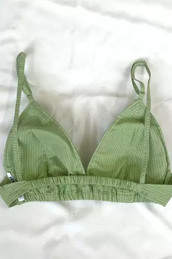 Mint-green-deep-v-neck-cotton-kantha-bra-kj0100
