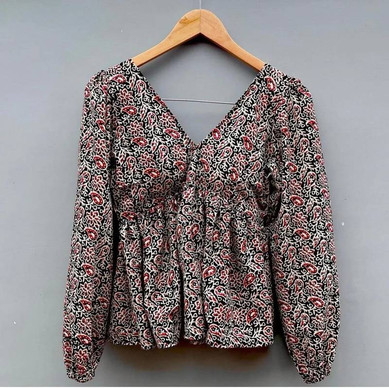 Black-kalamkari-deep-neck-full-puff-sleeves-cotton-top-kj0105