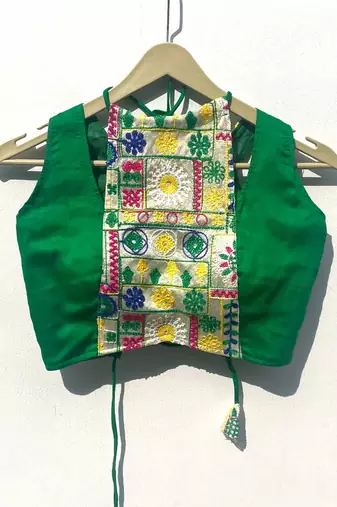 Green-gujrati-embroidery-top-kj0190