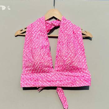 Baby-pink-lehariya-halter-neck-and-back-knot-top-kj0199 1