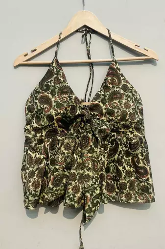 Green-paisley-front-knot-halter-neck-top-kj0261