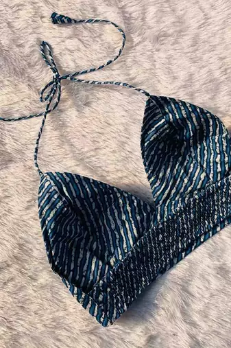 Blue-white-lehariya-bra-kj0280