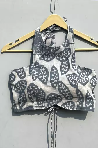 Grey-leaf-handblock-criss-cross-cotton-top-kj0295