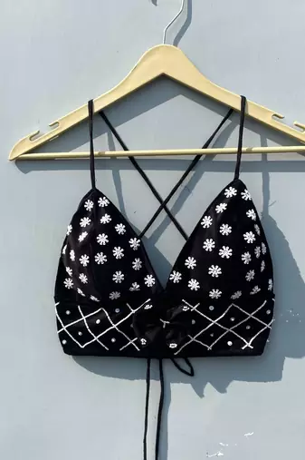 Black-velvet-handwork-bra-kj0320