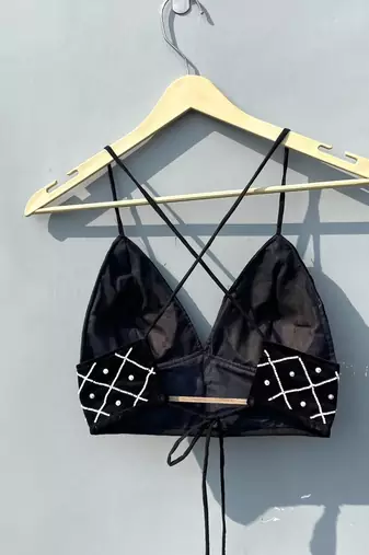 Black-velvet-handwork-bra-kj0320