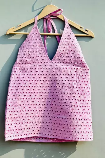 Lavender-chikan-hakoba-halter-neck-cotton-top-kj0482