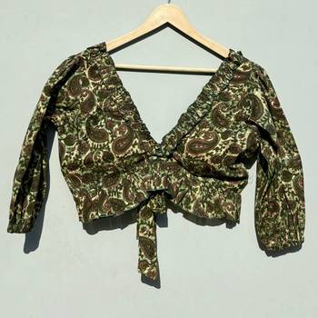 Green-paisley-frill-neck-puff-sleeves-cotton-top-kj0486 1