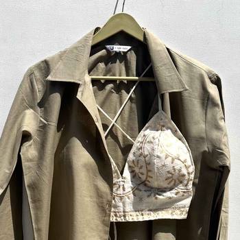 Dusty-cotton-shirt-chikan-hakoba-foil-bra-combo-kj0585 2