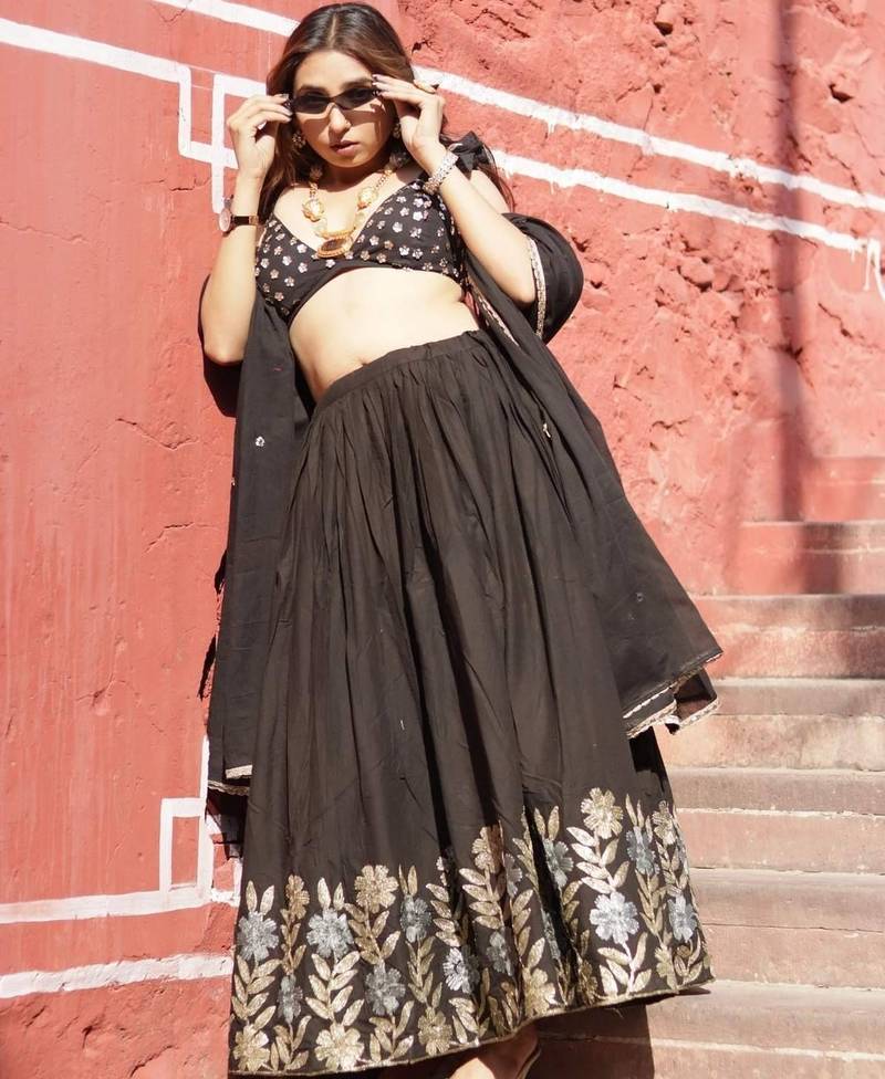 Black-gotta-floral-sequin-blouse-dupptta-and-lehanga-kj0673