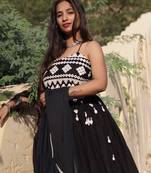 Black-mirror-gujarati-blouse-dupptta-and-lehanga-kj0674