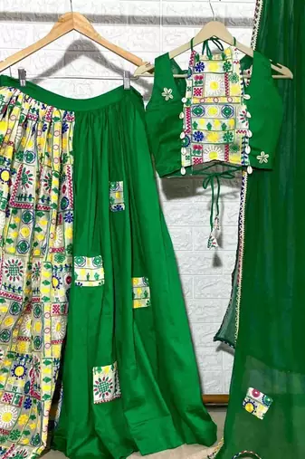 Green-multicolor-gujrati-blouse-dupptta-and-lehanga-kj0680