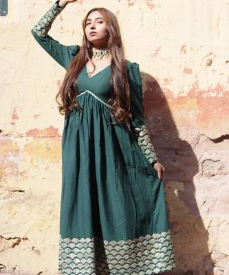 Bottle-green-gotta-deep-v-neck-dress-kj0681 3