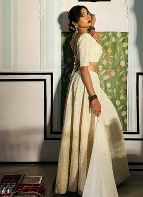 Off-white-chikan-blouse-handwork-dupptta-and-lehanga-kj0705 2