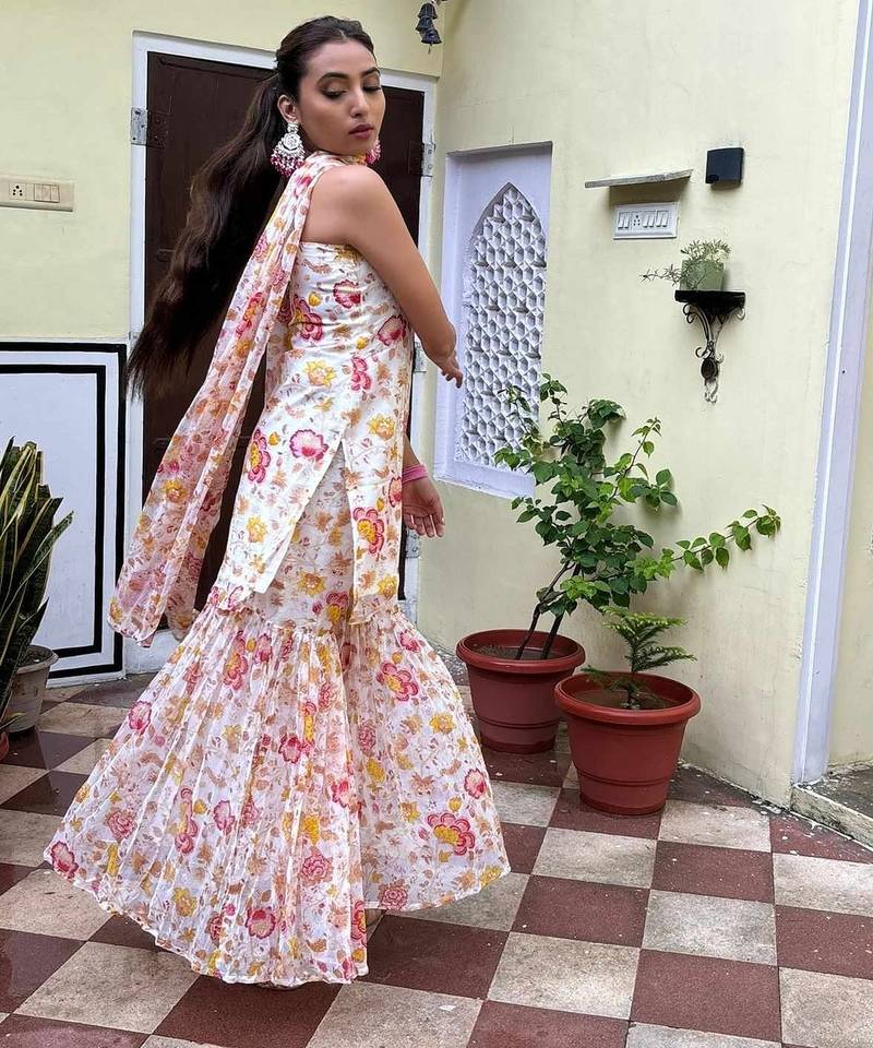 Floral-punjabi-sharrara-suit-set-at0706