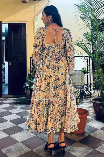 Floral-balloon-dress-at0707