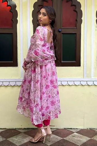 Pilli-bandhani-suit-at0710
