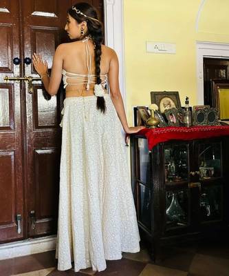 Front-criss-cross-chikan-blouse-handwork-duppttan-and-lehanga-kj0715 4