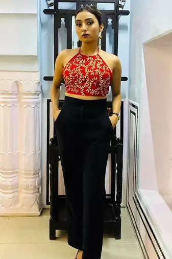 Red-gotta-patti-handwork-criss-cross-top-kj0718