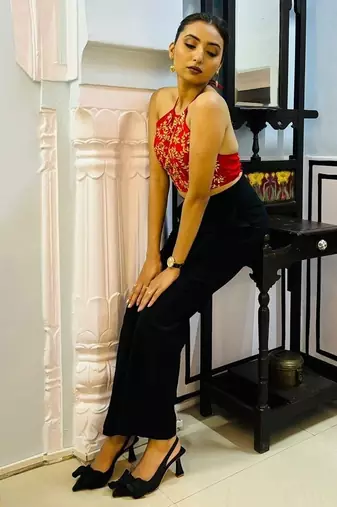 Red-gotta-patti-handwork-criss-cross-top-kj0718