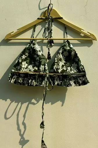 Green-jaal-frill-halter-neck-bralette-kj0786