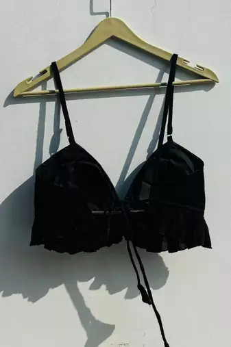 Black-crush-cotton-removable-pads-bra-kj0836