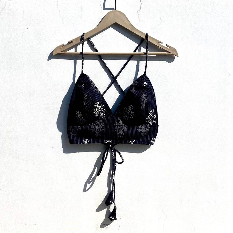 Black-floral-kantha-removable-pads-bra-kj0837
