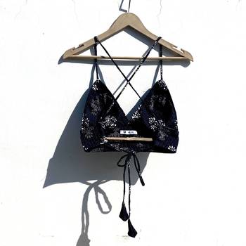 Black-floral-kantha-removable-pads-bra-kj0837 2