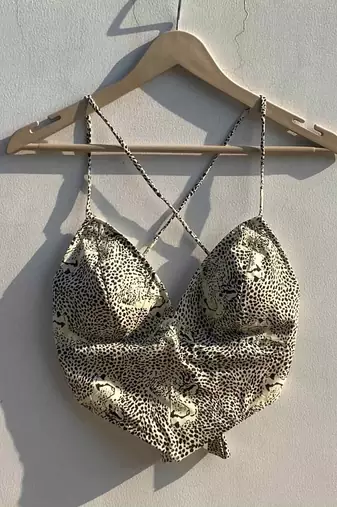 Cream-summery-removable-pads-bra-kj0863