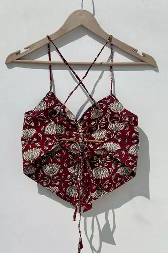 Maroon-floral-criss-cross-cotton-top-kj0881