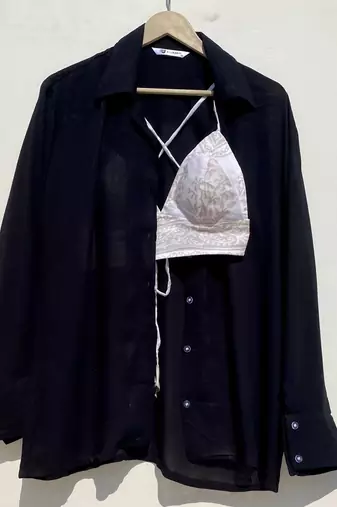 Black-crush-shirt-white-cream-jaal-mul-bra-combo-kj0936