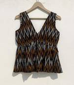 Black-ikat-deep-neck-cut-sleeves-cotton-top-kj0944