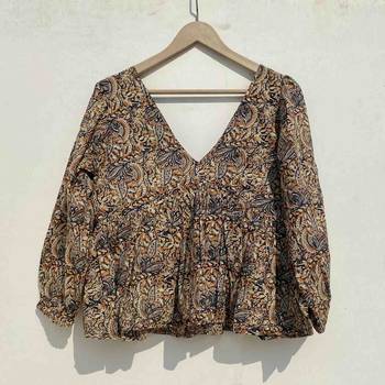 Black-kalamkari-deep-neck-full-puff-sleeves-cotton-top-kj0945 2