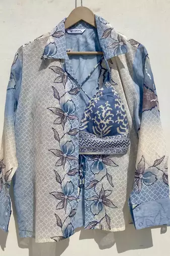 Blue-floral-shirt-and-grey-patch-bra-combo-kj10012