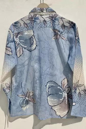 Blue-floral-shirt-and-grey-patch-bra-combo-kj10012