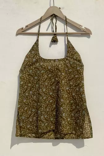 Green-paisley-round-neck-halter-neck-kurti-top-kj10016