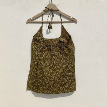 Green-paisley-round-neck-halter-neck-kurti-top-kj10016 4