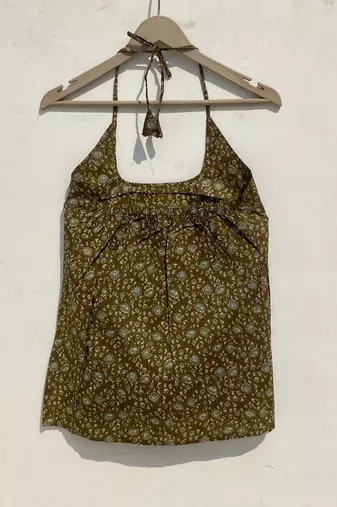 Green-paisley-round-neck-halter-neck-kurti-top-kj10016