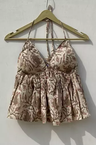 Beige-brown-paisley-handblock-tree-removable-pads-top-kj10025