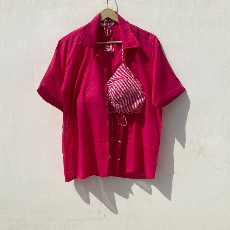 Pink-mul-shirt-and-lehariya-bra-combo-kj10032
