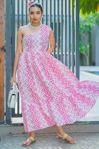 Pink-chevron-one-shoulder-cotton-maxi-dress-1850-ghera10049