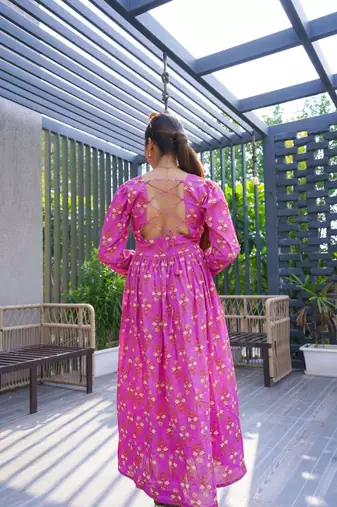 Raatrani-rouge-1850-gheraa10051