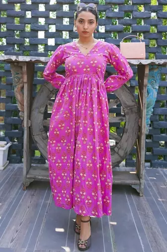 Raatrani-rouge-1850-gheraa10051