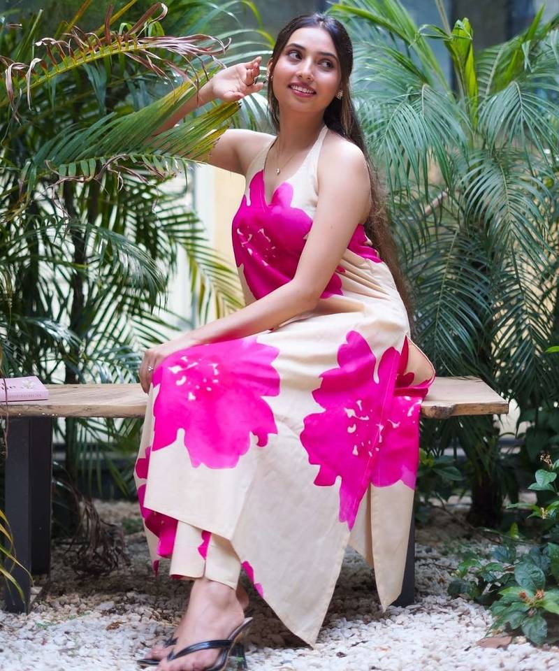 Gulabi-gulnar-two-piece-cotton-halter-neck-set-1800-gheraa10056