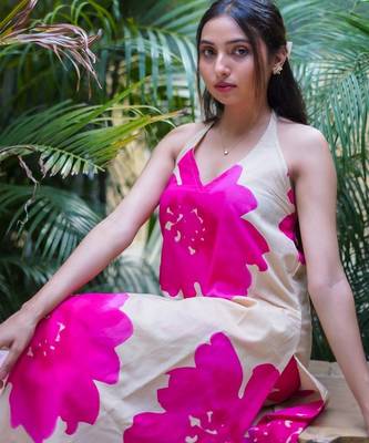 Gulabi-gulnar-two-piece-cotton-halter-neck-set-1800-gheraa10056 2