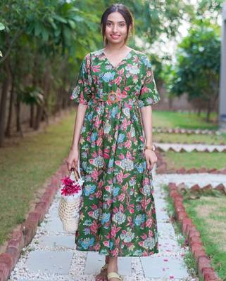 Baag-e-bahar-crafted-in-pure-cotton-for-ultimate-comfort-this-dress-1500-gheraa10057 1
